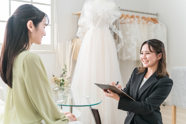 花嫁とスタッフ